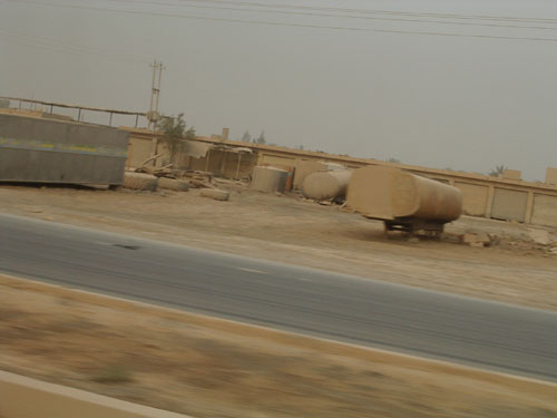 Looting Bahgdad (4)